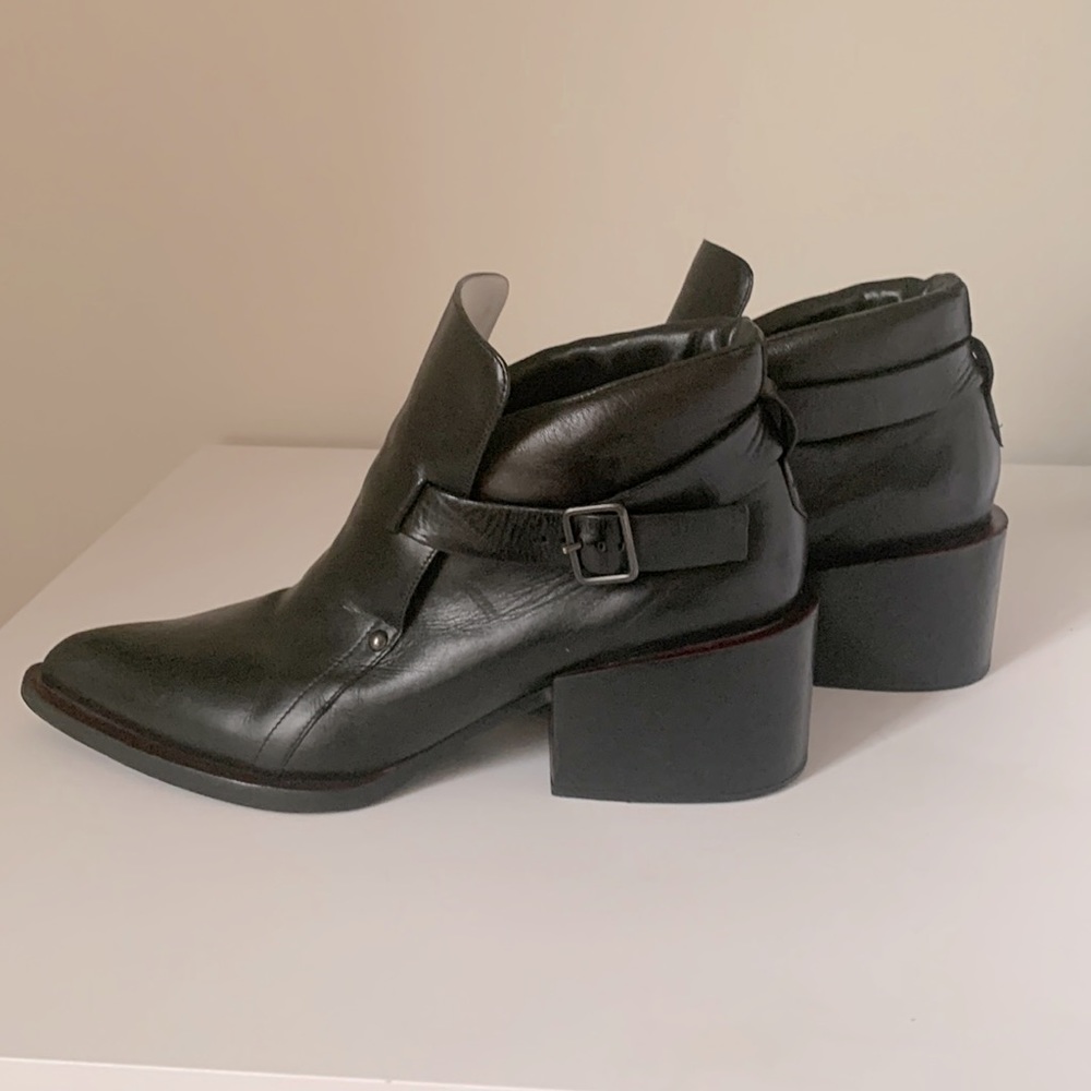 Jil Sander boots in size 38.